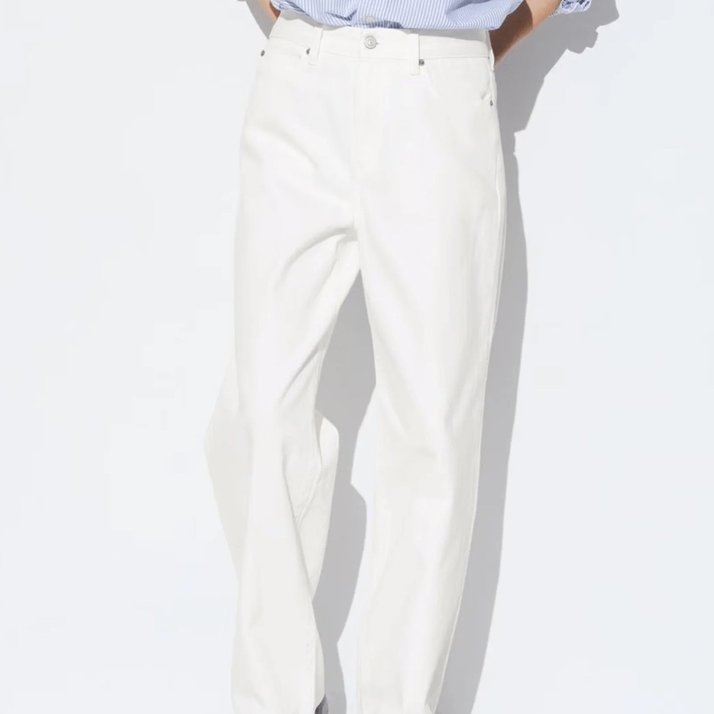 NWT- Uniqlo Wide Straight Jeans- size 30